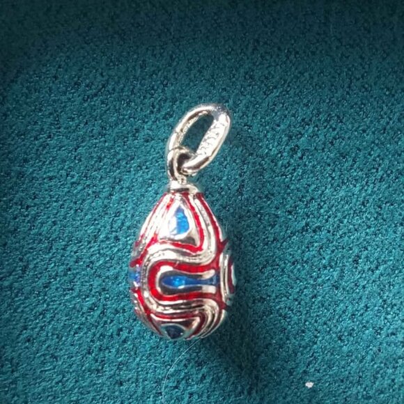 Silver and enamel Faberge  pendant - Picture 6 of 8
